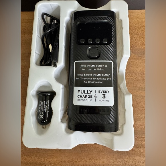 NIB LimitLess Innovations Air Pro Portable Air Compressor Power Bank Flashlight - Picture 4 of 4